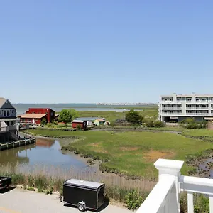  Holiday home Broad Marsh House Ii United States